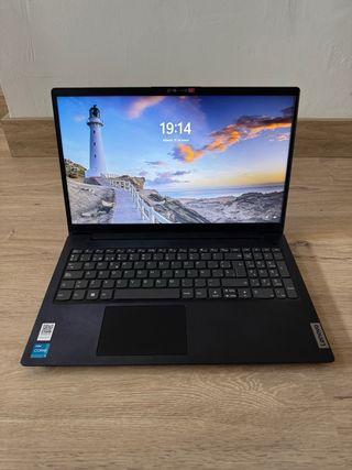 Portatile Lenovo IdeaPad 15 Nero