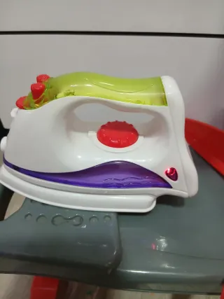 Tabla de planchar infantil con accesorios