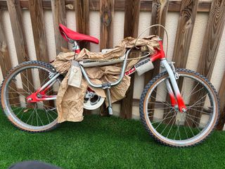 Bicicleta BMX Orbea Roja Estrellas Antigua