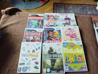 Pacchetto Giochi Wii: Just Dance, FIFA 15, Call of Duty