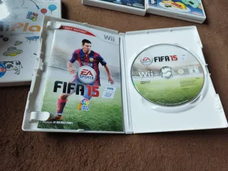 Pacchetto Giochi Wii: Just Dance, FIFA 15, Call of Duty