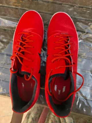 Botas de fútbol Adidas Rojas