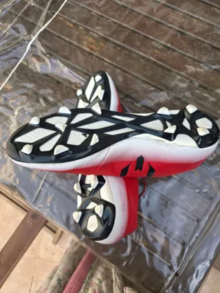 Botas de fútbol Adidas Rojas