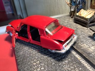 Coche Citroën DS 21 1/43 Norev