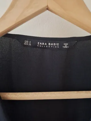 blusa fiesta Zara sin mangas negra Talla S