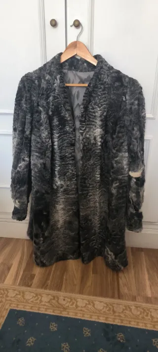 Chaquetón de astracán gris y negro