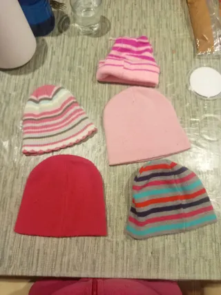 Set di cappelli per bambina multicolore e rosa