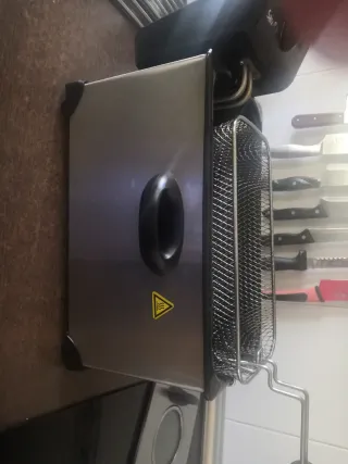 Freidora Saivod casi nueva