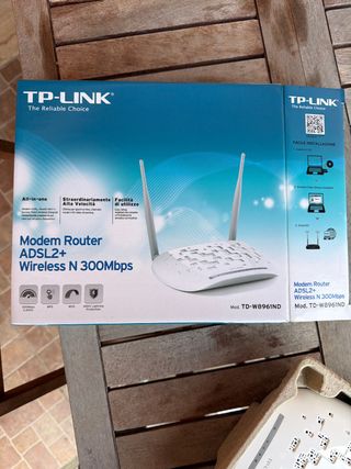 Router TP-Link ADSL2+ Wireless N 300Mbps