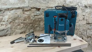 Fresadora Makita RP2303FC