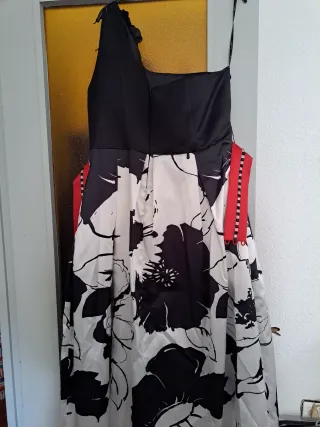 Vestido largo negro y blanco