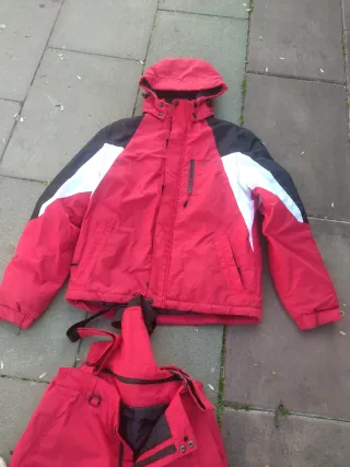 Conjunto Chaqueta y Pantalón Nieve Rojo Talla M/L