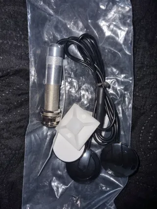 Transductor de sonido para guitarra