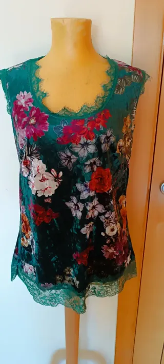 Jersey terciopelo floral con encaje