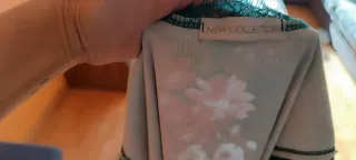 Jersey terciopelo floral con encaje