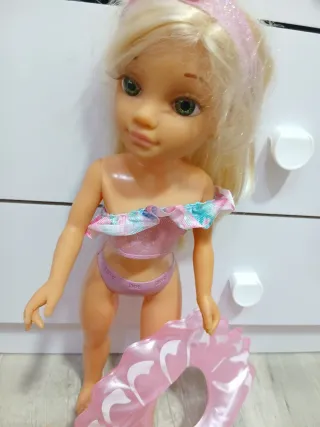 Nancy Muñeca Bañador y Flotador