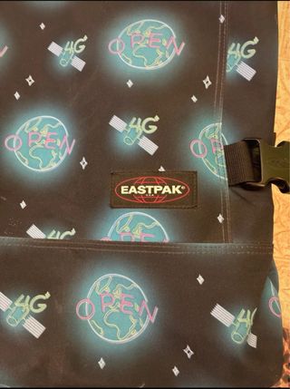 Valigia Eastpak M - Fantasia Terra e Satelliti