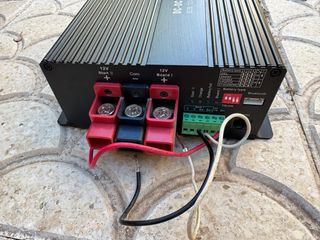 Cargador DC-DC 12V/30A con Bluetooth