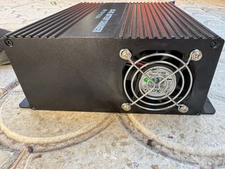 Cargador DC-DC 12V/30A con Bluetooth