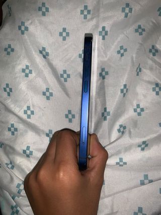 iPhone 12 mini blu