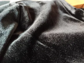 Camiseta Uniqlo terciopelo negro talla S