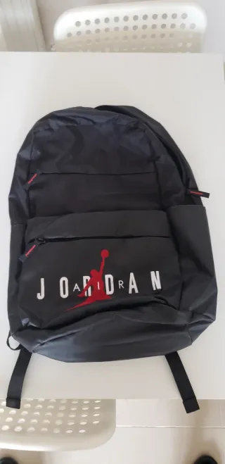 Mochila Jordan Negra y Roja