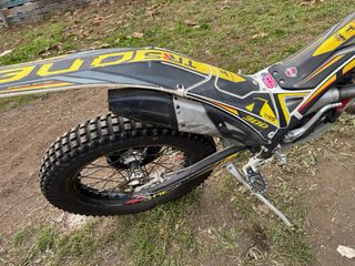 Moto de Trial TRS 300
