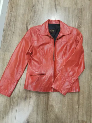 Chaqueta de piel roja OPERA