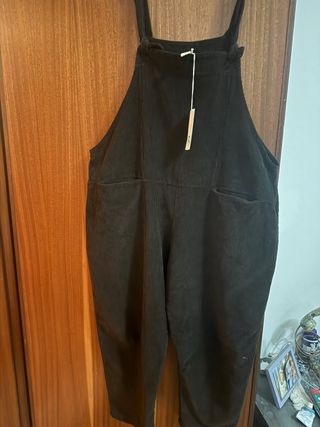 Salopette marrone in velluto a coste