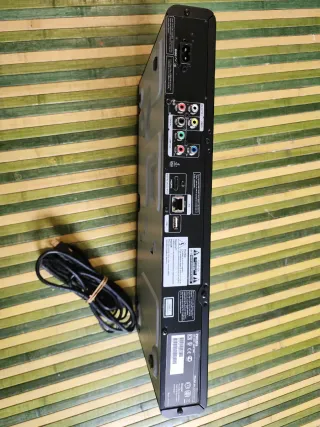 Reproductor DVD Blu-ray y seleccion de peliculas