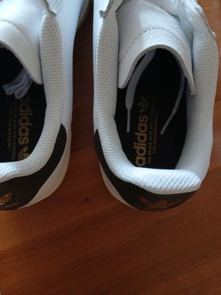 Ocasión Adidas piel originales.