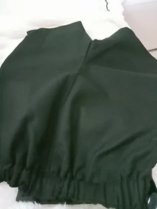Traje de torreti niño verde y beige.