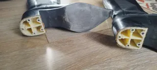 Stivali alti in pelle nera