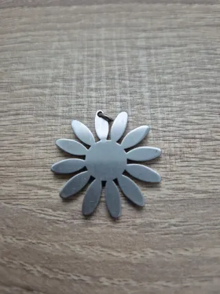 Conjunto colgante y pendientes flor acero/oro