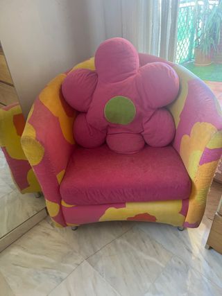 Sillón flor rosa y amarillo