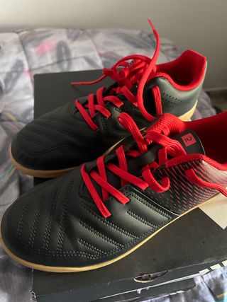 Zapatillas fútbol sala Decathlon Negras Rojas
