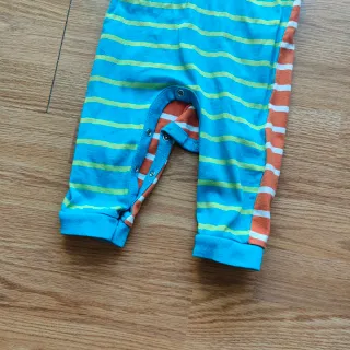 Tuta neonato con cappuccio a righe 100%cottone