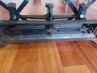 Balanza Force Francesa + Juego de 7 Pesas Antiguas