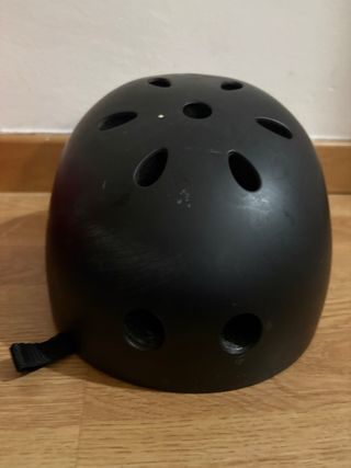 Casco skateboard/bici/pattini colore nero