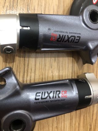 2 Manetas Avid Elixir CR