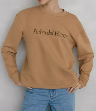 Rebajada al 50%‼️Sudadera con Logo pedrería