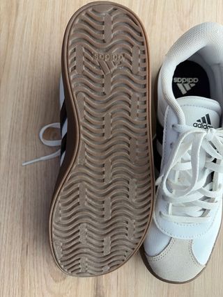 Nuove scarpe Adidas per bambini