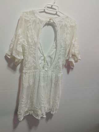 Mono corto encaje blanco