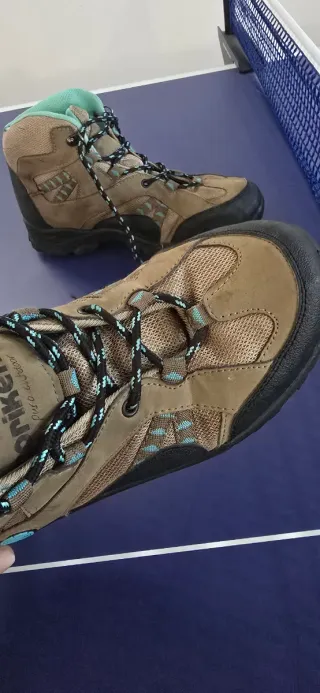 Botas senderismo talla 39 sin usar