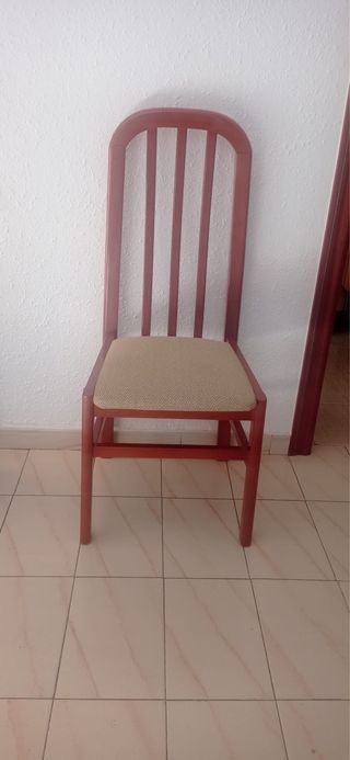 Sillas de comedor de madera.Precio unitario (6 Ud)