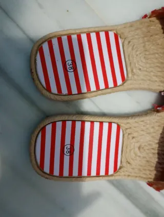 Alpargatas con lazo rayas rojas talla 38