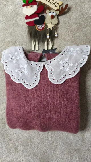 Jersey rosa con babero blanco