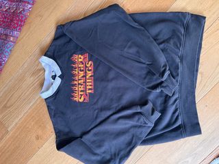 Sudadera Stranger Things Negra