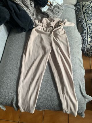 Pantalones blancos, negros y beige de vestir mujer