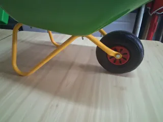 Carro metálico Rolly Toys verde